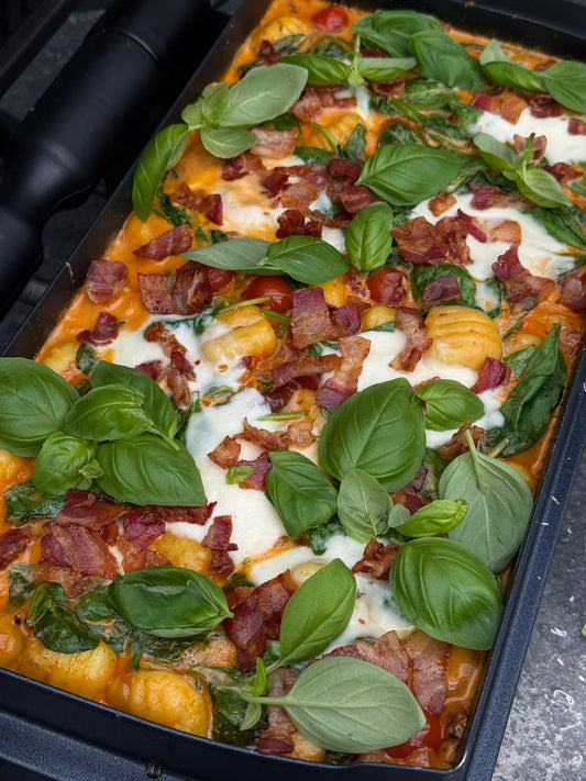 Cremiger Toskana-Gnocchi-Auflauf mit Bacon, Spinat & Mozzarella