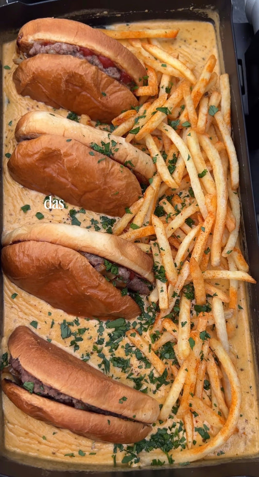 Garlic Parmesan Burger & Pommes aus der OptiGrill Backschale